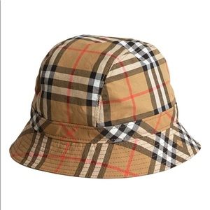 Authentic Burberry Bucket hat size M